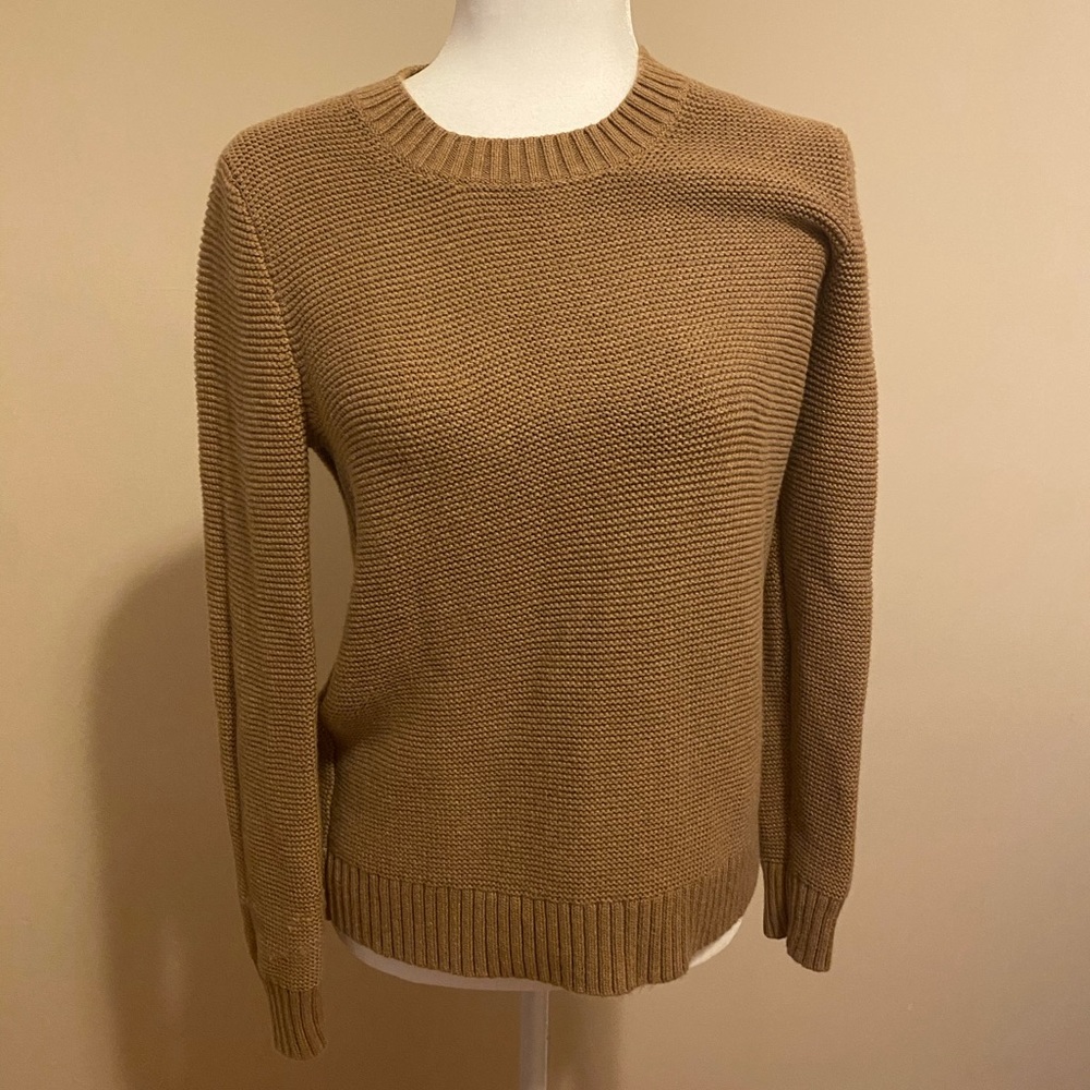 COPY - FALL VIBES 🍁 LIKE NEW SWEATER